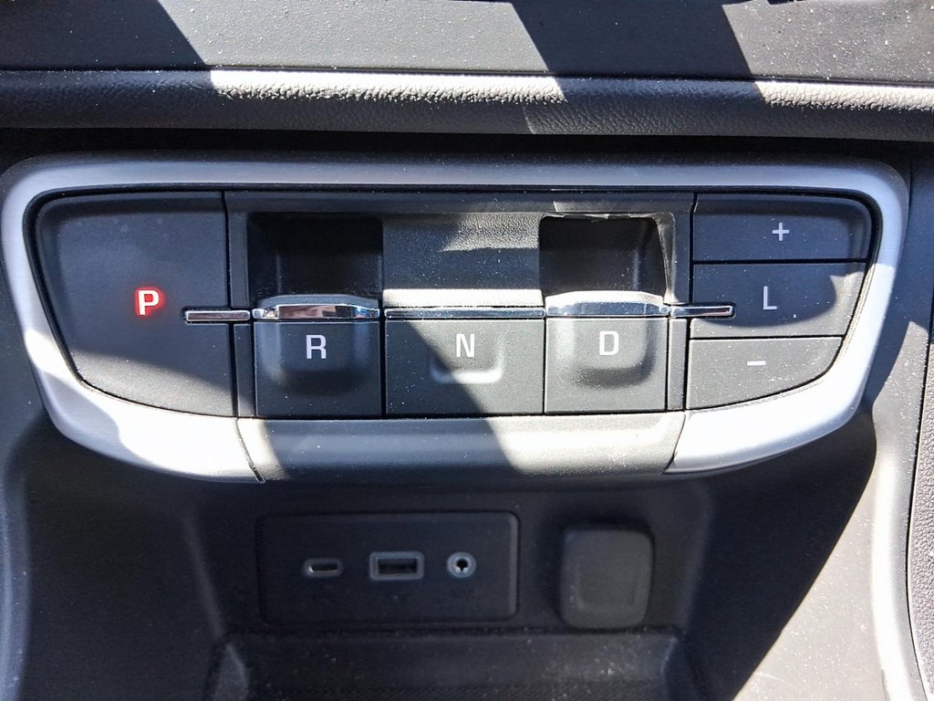 2024 GMC Terrain AWD SLE in Stratford, Ontario - 16 - w1024h768px