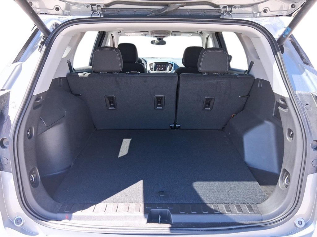 2024 GMC Terrain AWD SLE in Stratford, Ontario - 6 - w1024h768px