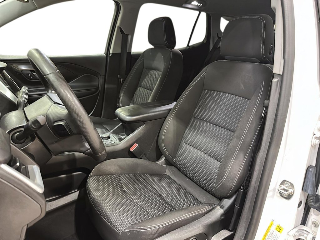2024 GMC Terrain AWD SLE in Stratford, Ontario - 8 - w1024h768px