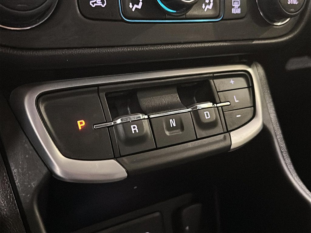 2024 GMC Terrain AWD SLE in Stratford, Ontario - 14 - w1024h768px