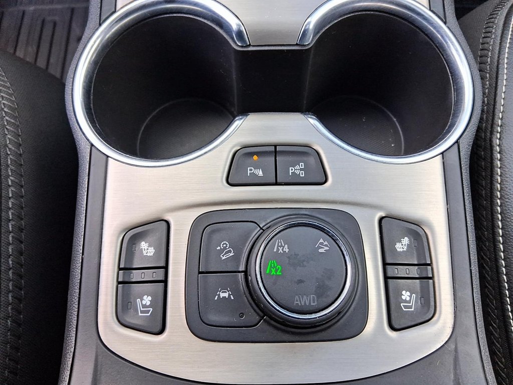 2024 GMC Terrain AWD Denali in Stratford, Ontario - 17 - w1024h768px