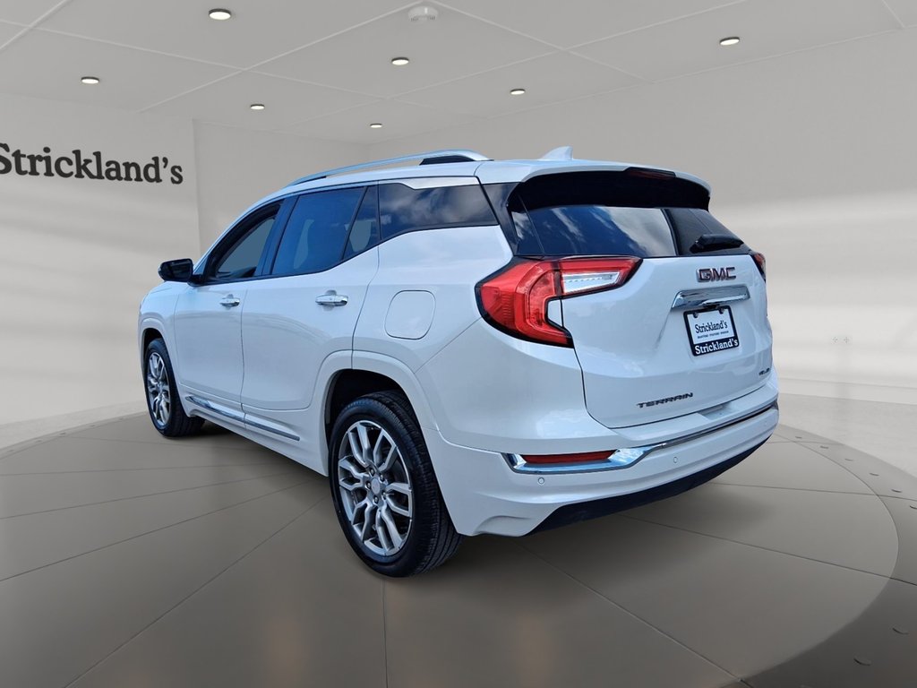 2024 GMC Terrain AWD Denali in Stratford, Ontario - 4 - w1024h768px