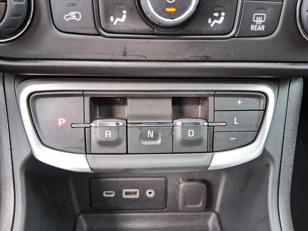 2024 GMC Terrain AWD SLE in Stratford, Ontario - 16 - w1024h768px