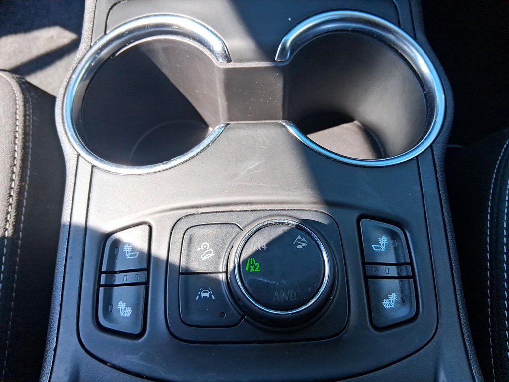 2024 GMC Terrain AWD SLE in Stratford, Ontario - 17 - w1024h768px