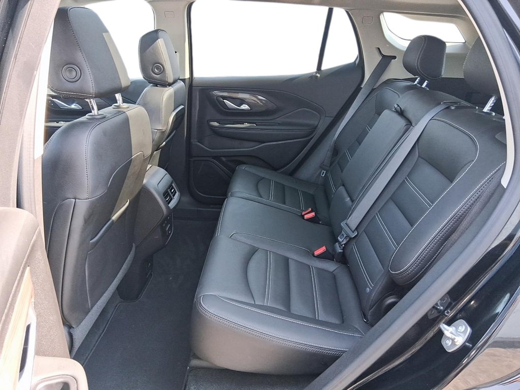 2024 GMC Terrain AWD Denali in Stratford, Ontario - 9 - w1024h768px