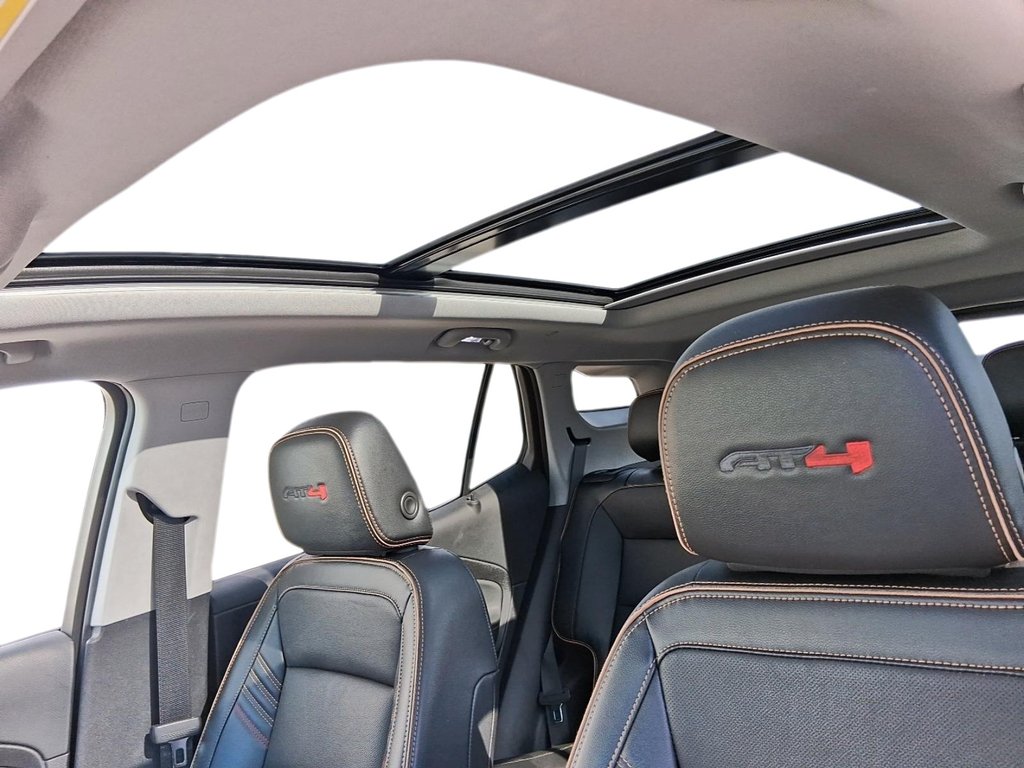 2024 GMC Terrain AWD AT4 in Stratford, Ontario - 18 - w1024h768px