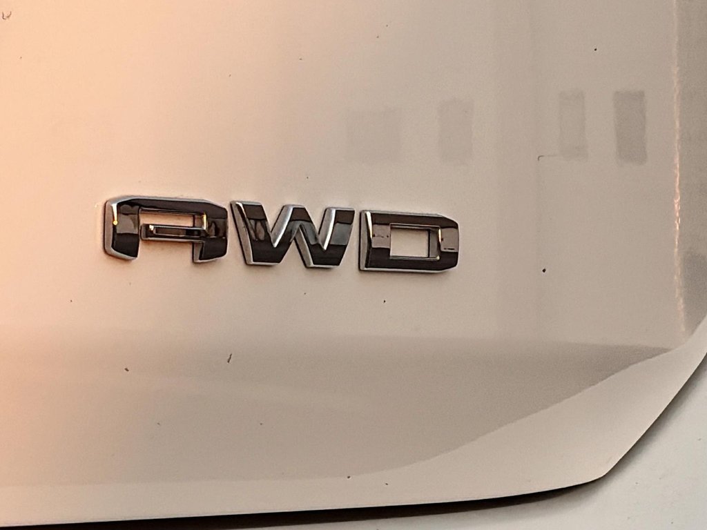 2024 GMC Terrain AWD Denali in Stratford, Ontario - 15 - w1024h768px