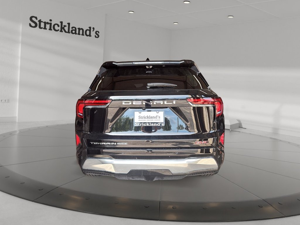 2026 GMC Terrain AWD Denali in Stratford, Ontario - 3 - w1024h768px