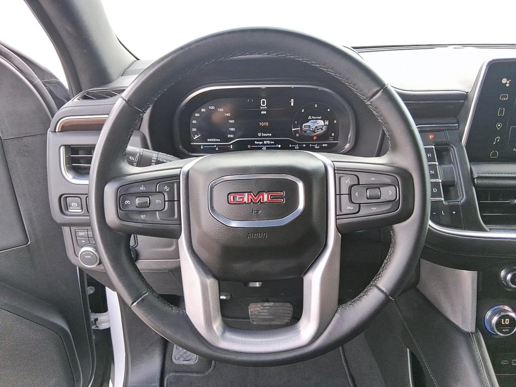 2024 GMC Yukon XL 4WD 4dr SLE in Stratford, Ontario - 13 - w1024h768px