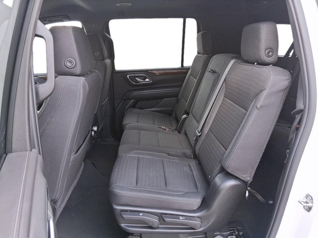 2024 GMC Yukon XL 4WD 4dr SLE in Stratford, Ontario - 9 - w1024h768px