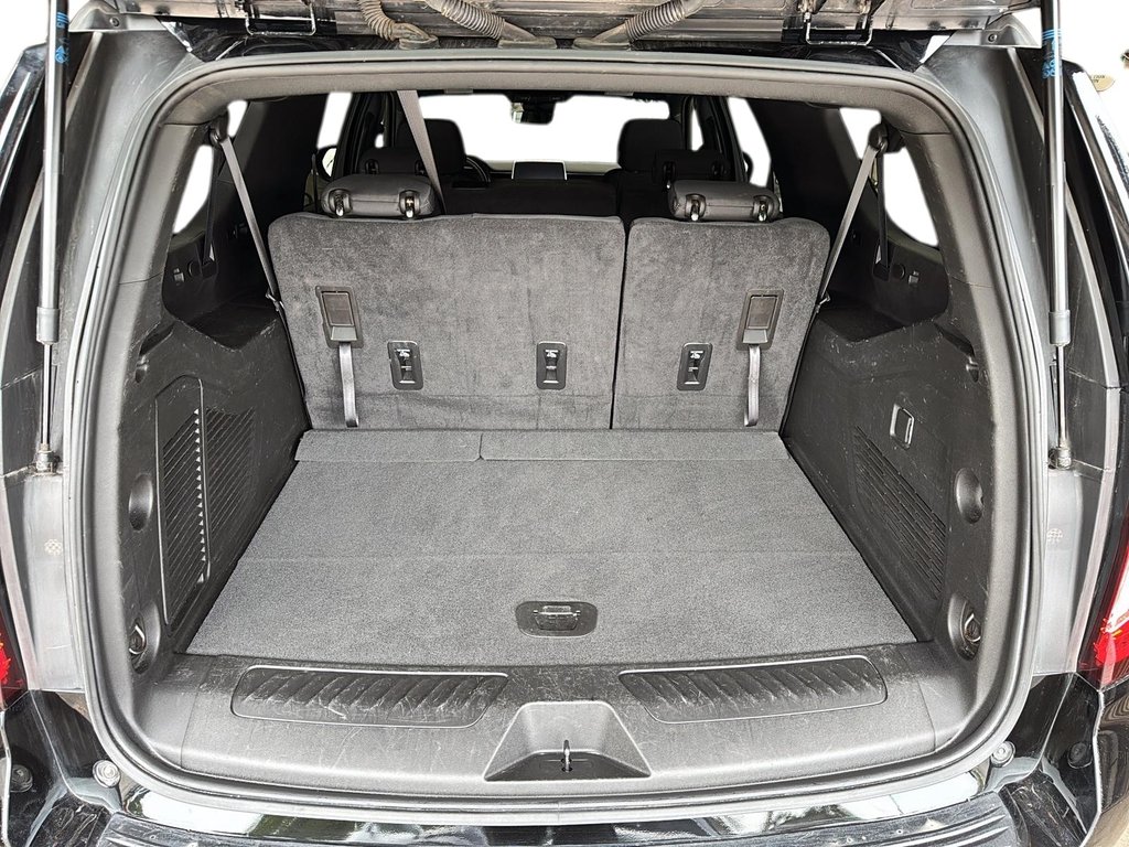 2024 GMC Yukon XL 4WD 4dr SLE in Stratford, Ontario - 6 - w1024h768px
