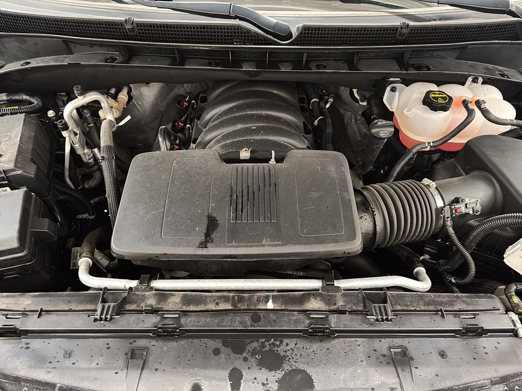 2024 GMC Yukon XL 4WD 4dr SLE in Stratford, Ontario - 7 - w1024h768px