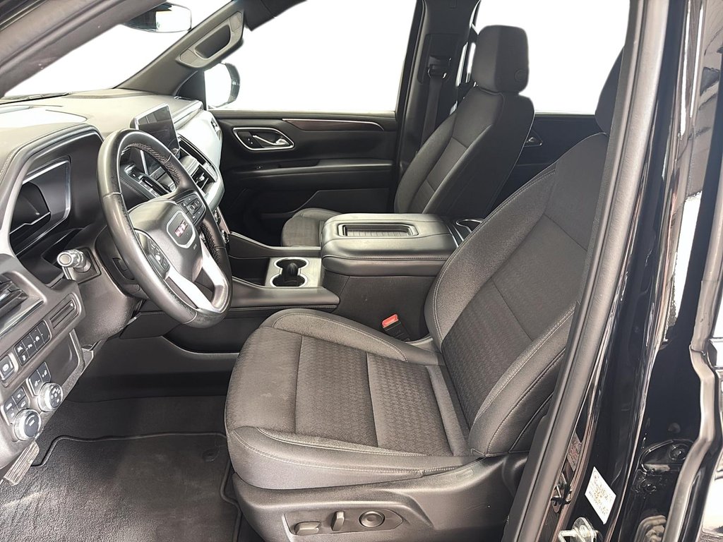 2024 GMC Yukon XL 4WD 4dr SLE in Stratford, Ontario - 8 - w1024h768px
