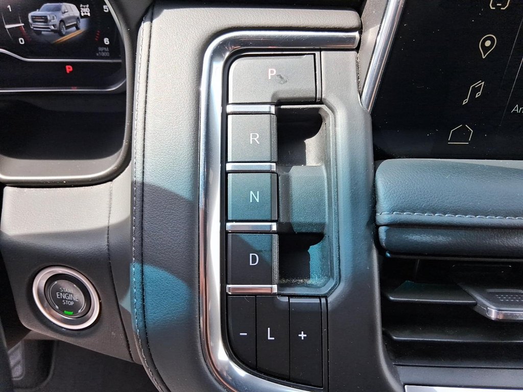 2024 GMC Yukon XL 4WD 4dr SLE in Stratford, Ontario - 17 - w1024h768px