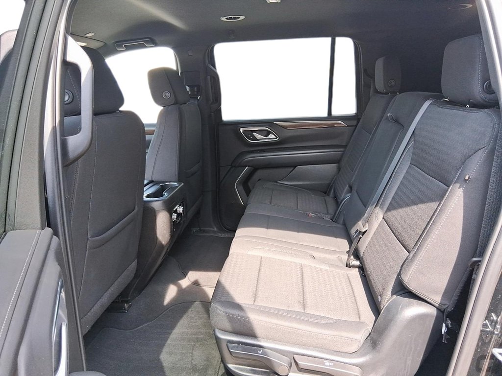 2024 GMC Yukon XL 4WD 4dr SLE in Stratford, Ontario - 9 - w1024h768px