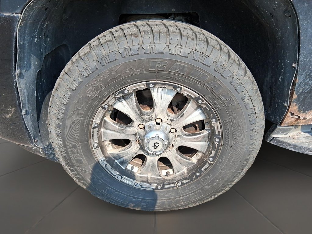 2014 GMC Yukon SLT 4WD in Stratford, Ontario - 7 - w1024h768px