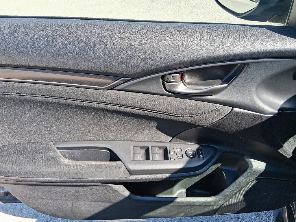 2017 Honda Civic Hatchback Sport HS CVT in Stratford, Ontario - 10 - w1024h768px
