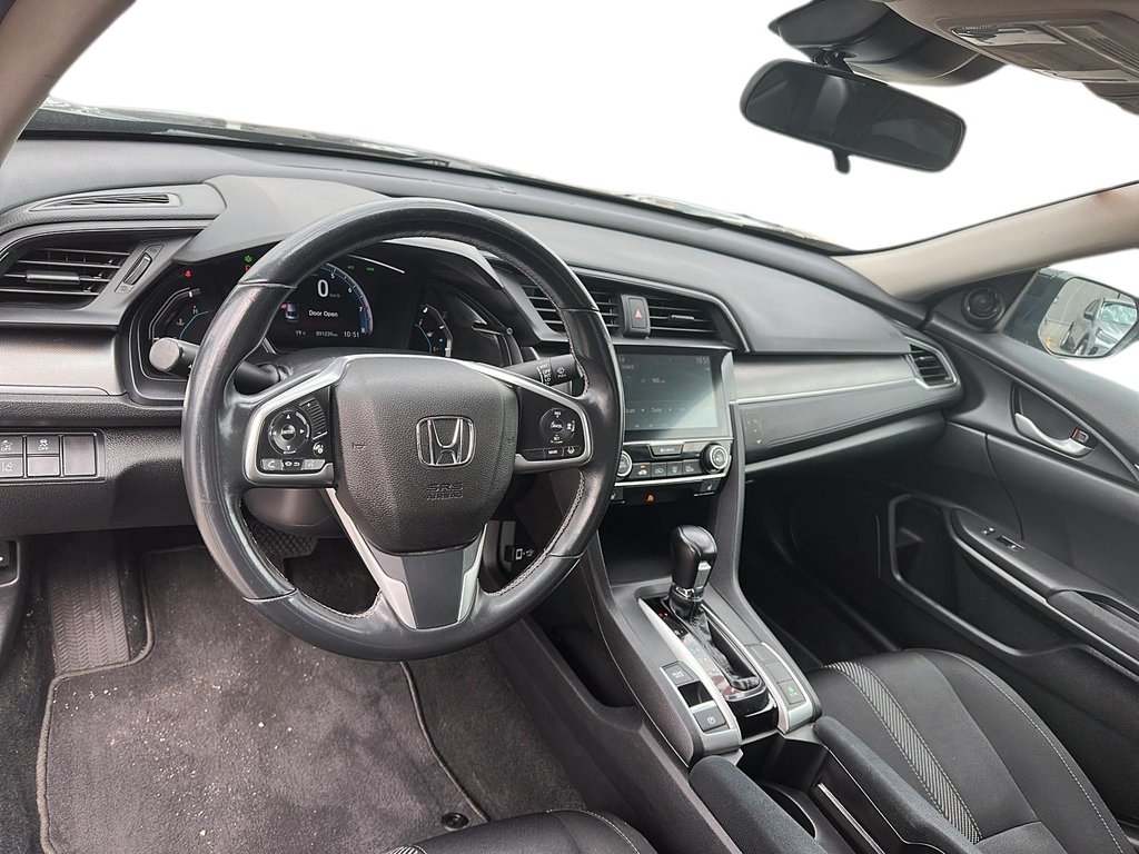 2018 Honda Civic Sedan LX CVT in Stratford, Ontario - 8 - w1024h768px