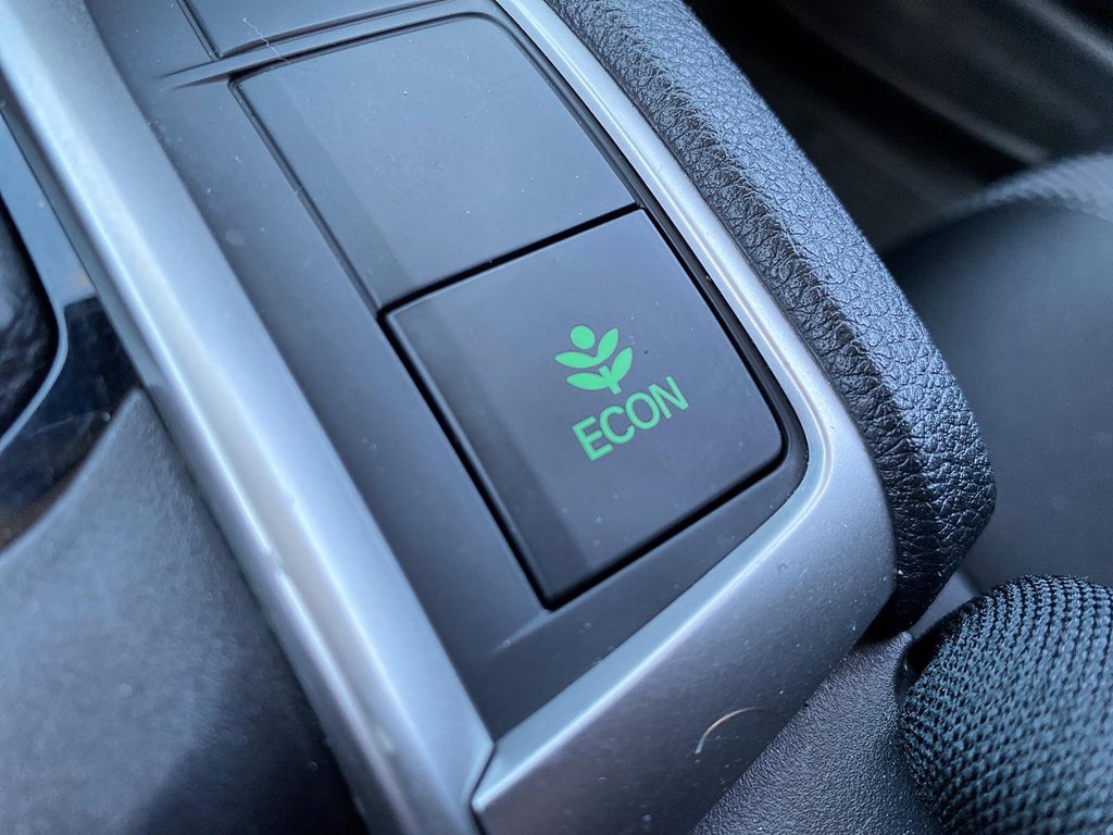 2019  Civic Sedan LX CVT in Stratford, Ontario - 15 - w1024h768px
