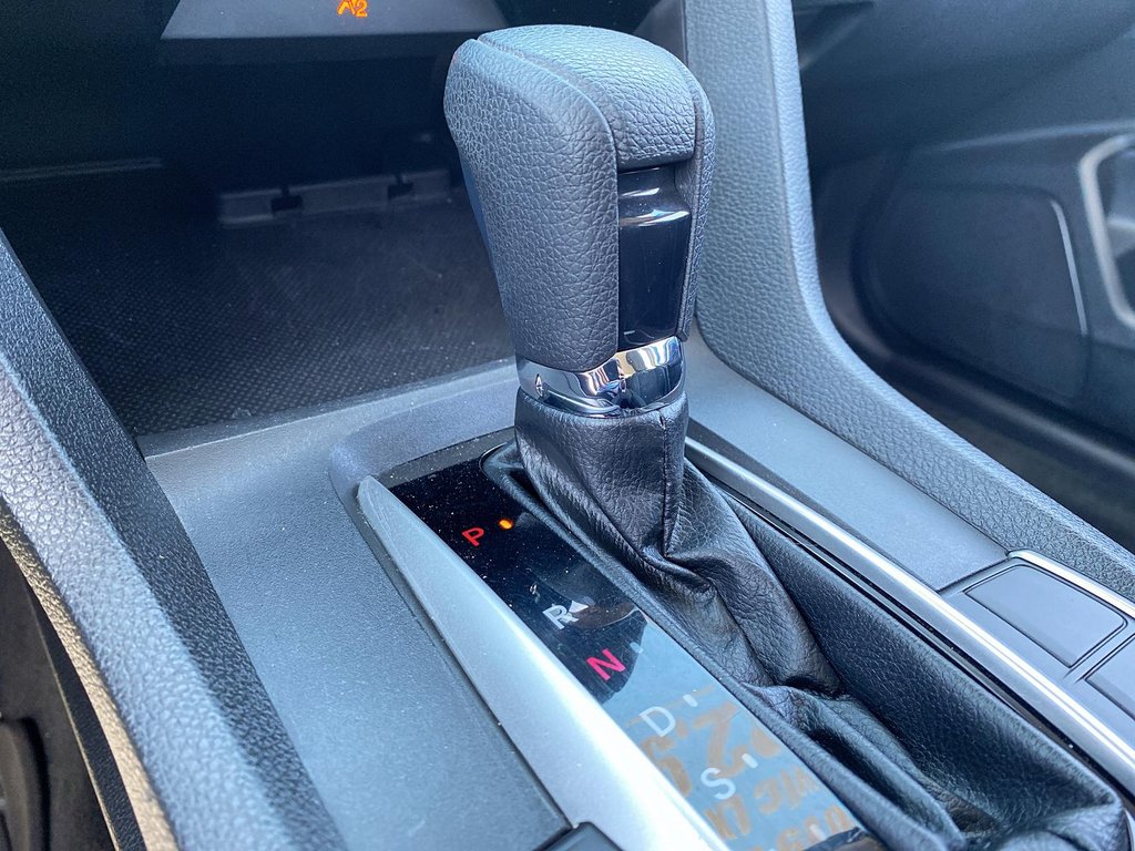 2019  Civic Sedan LX CVT in Stratford, Ontario - 14 - w1024h768px