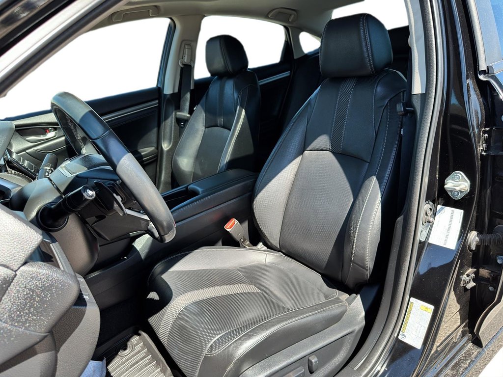 2019  Civic Sedan Touring CVT in Stratford, Ontario - 7 - w1024h768px