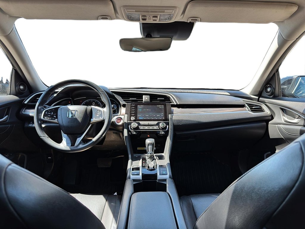 2019  Civic Sedan Touring CVT in Stratford, Ontario - 8 - w1024h768px