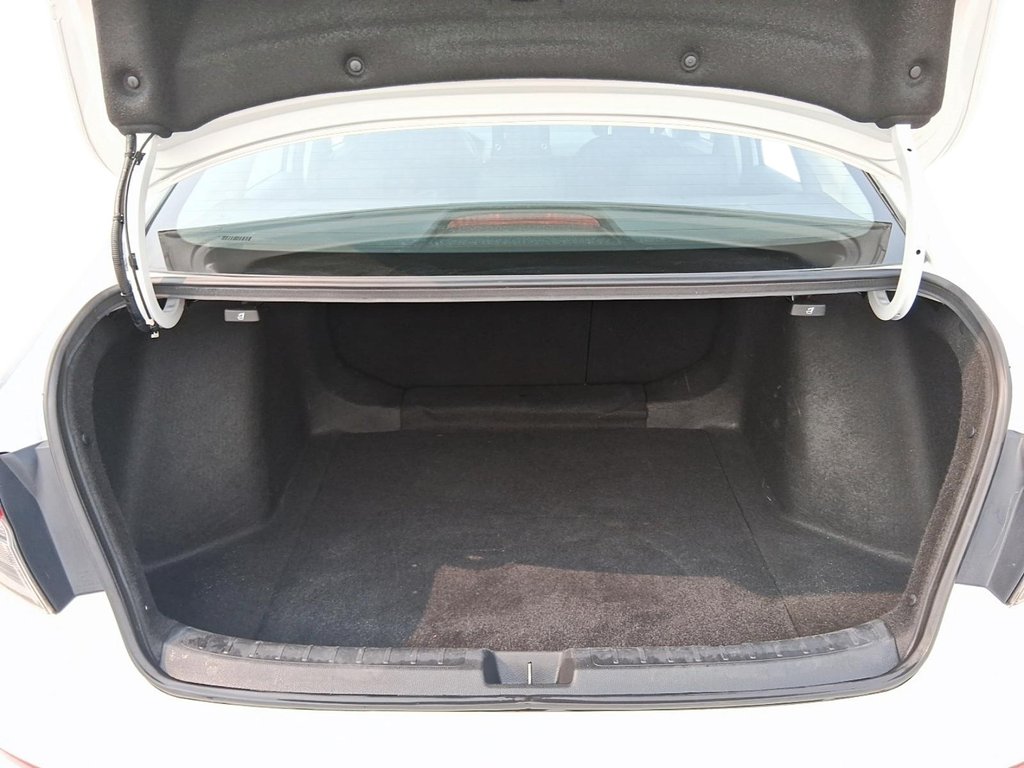 2022 Honda Civic Sedan LX CVT in Stratford, Ontario - 6 - w1024h768px