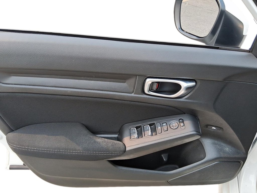 2022 Honda Civic Sedan LX CVT in Stratford, Ontario - 11 - w1024h768px