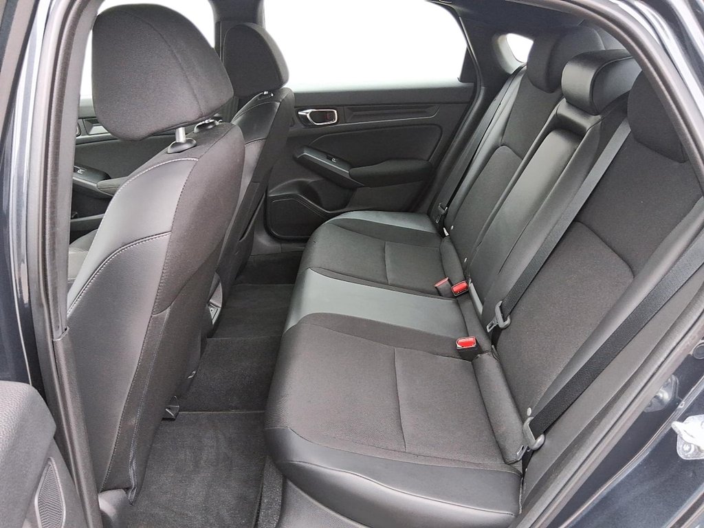 2022 Honda Civic Hatchback Sport CVT in Stratford, Ontario - 9 - w1024h768px