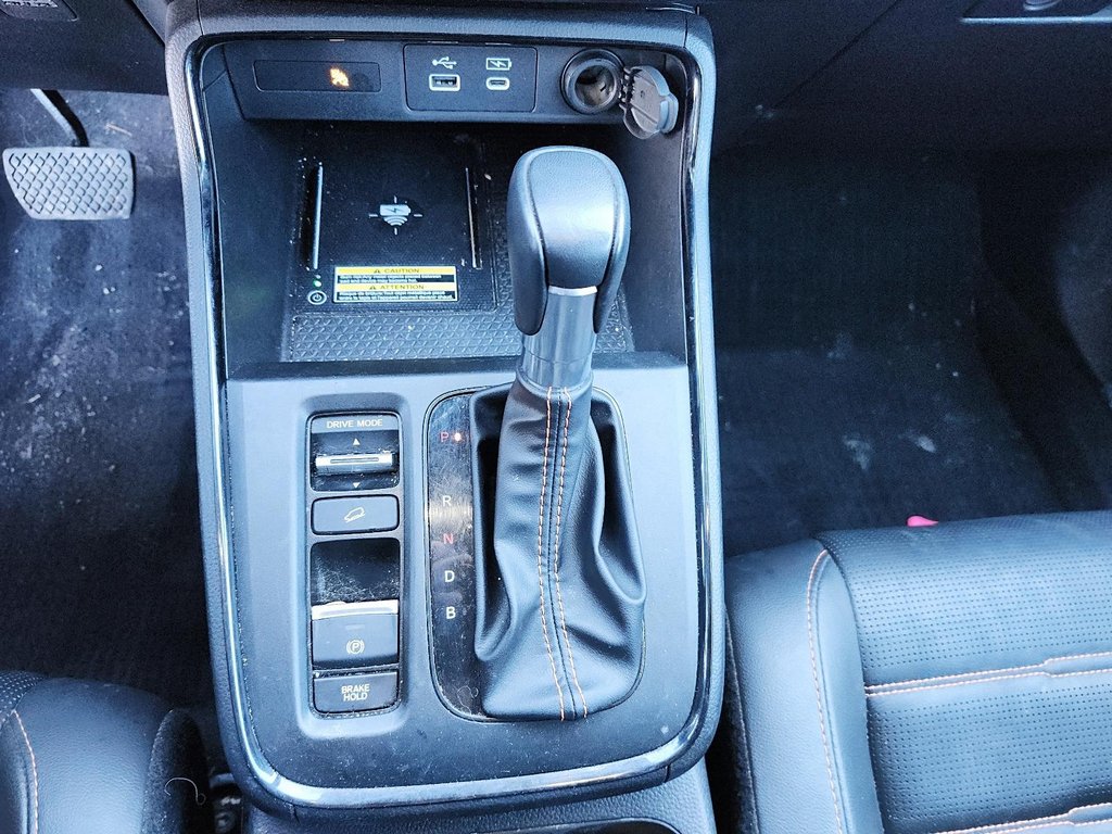2024 Honda CR-V Hybrid Touring AWD in Stratford, Ontario - 14 - w1024h768px
