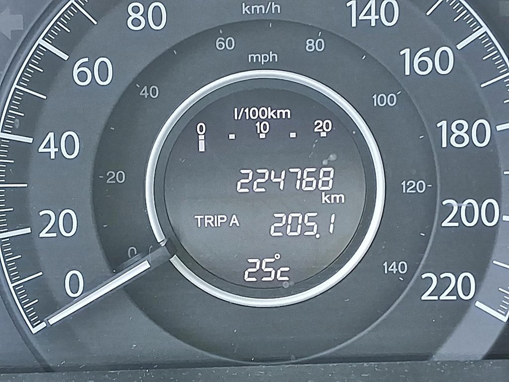 2014 Honda CR-V Touring AWD in Stratford, Ontario - 13 - w1024h768px