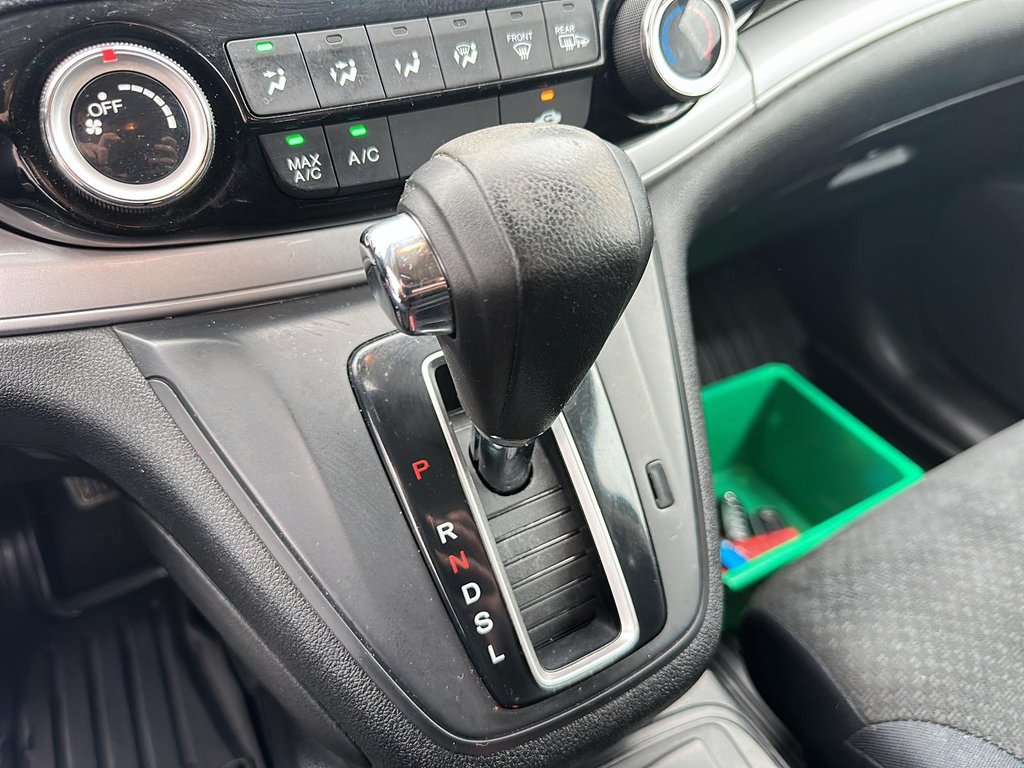 2015 Honda CR-V SE AWD in Stratford, Ontario - 14 - w1024h768px