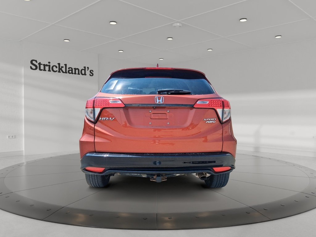 2021 Honda HR-V Sport 4WD in Stratford, Ontario - 3 - w1024h768px