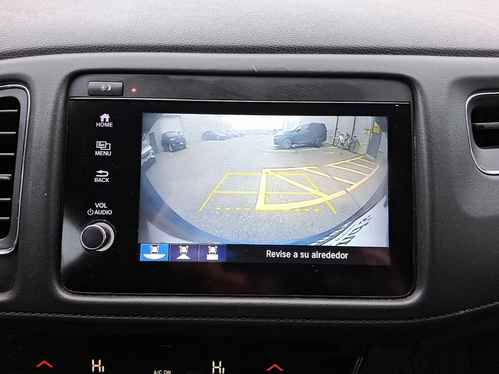 2022 Honda HR-V Touring 4WD in Stratford, Ontario - 18 - w1024h768px