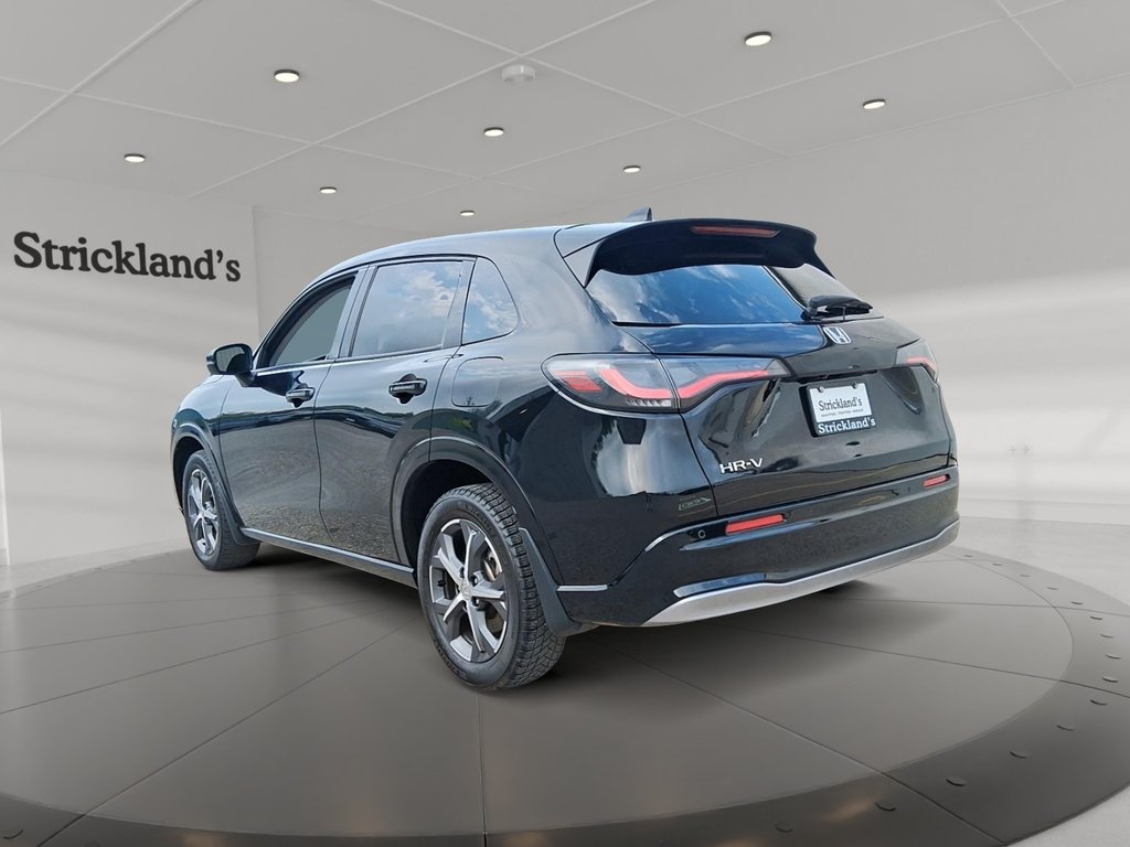 2023 Honda HR-V EX-L Navi 4WD CVT in Stratford, Ontario - 4 - w1024h768px