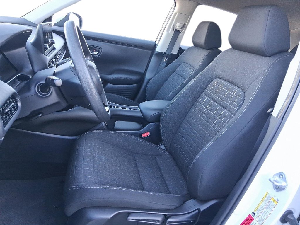 2024 Honda HR-V LX-B AWD CVT in Stratford, Ontario - 8 - w1024h768px