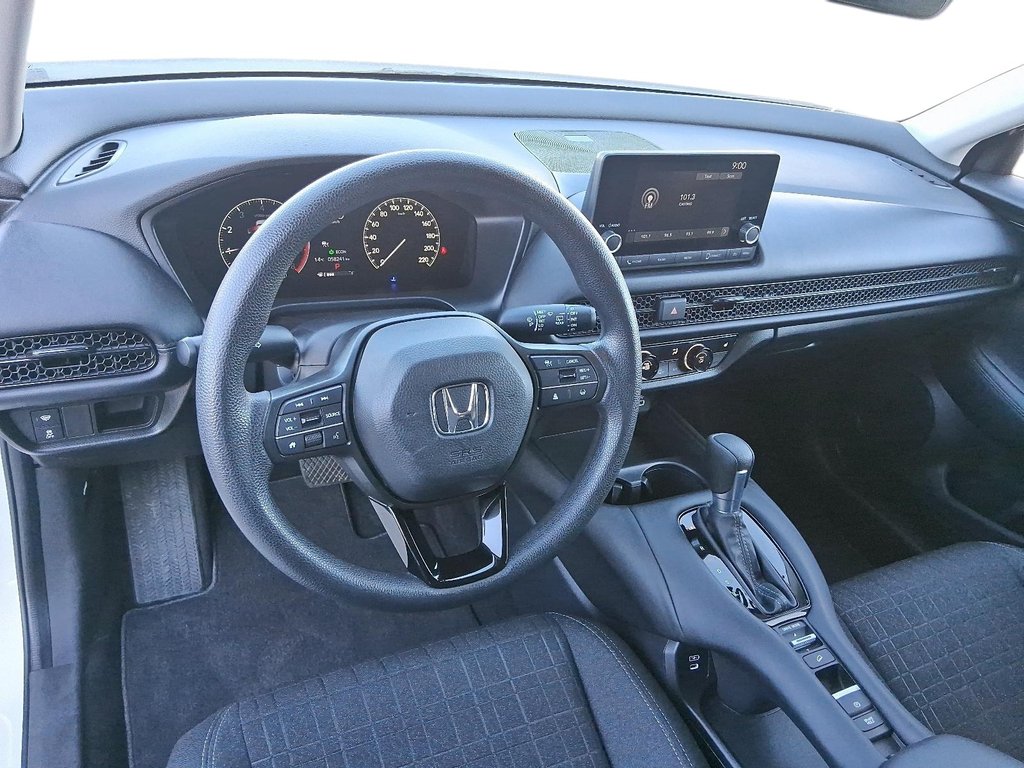 2024 Honda HR-V LX-B AWD CVT in Stratford, Ontario - 9 - w1024h768px