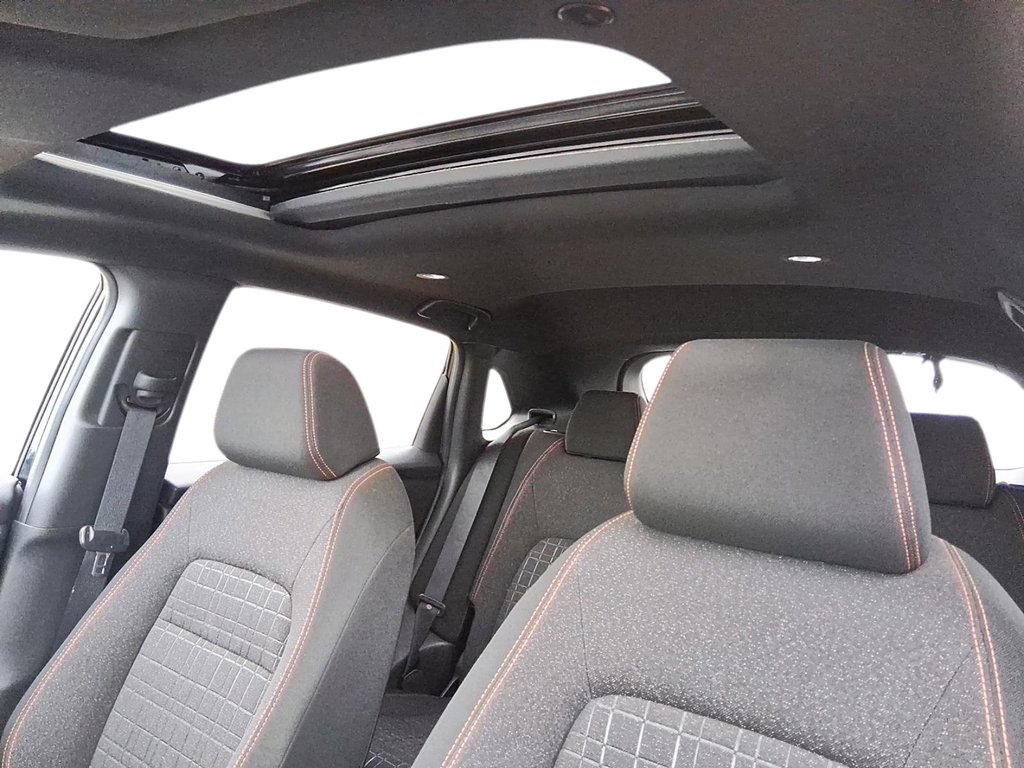 2024 Honda HR-V Sport-B AWD CVT in Stratford, Ontario - 18 - w1024h768px