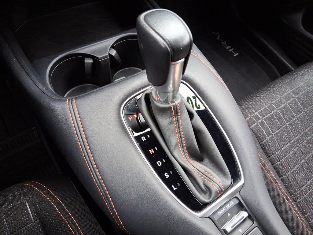 2024 Honda HR-V Sport-B AWD CVT in Stratford, Ontario - 16 - w1024h768px