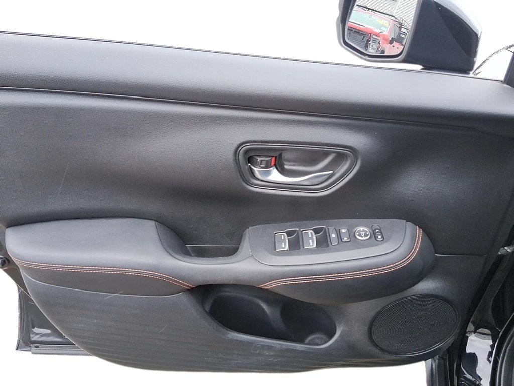 2024 Honda HR-V Sport-B AWD CVT in Stratford, Ontario - 11 - w1024h768px