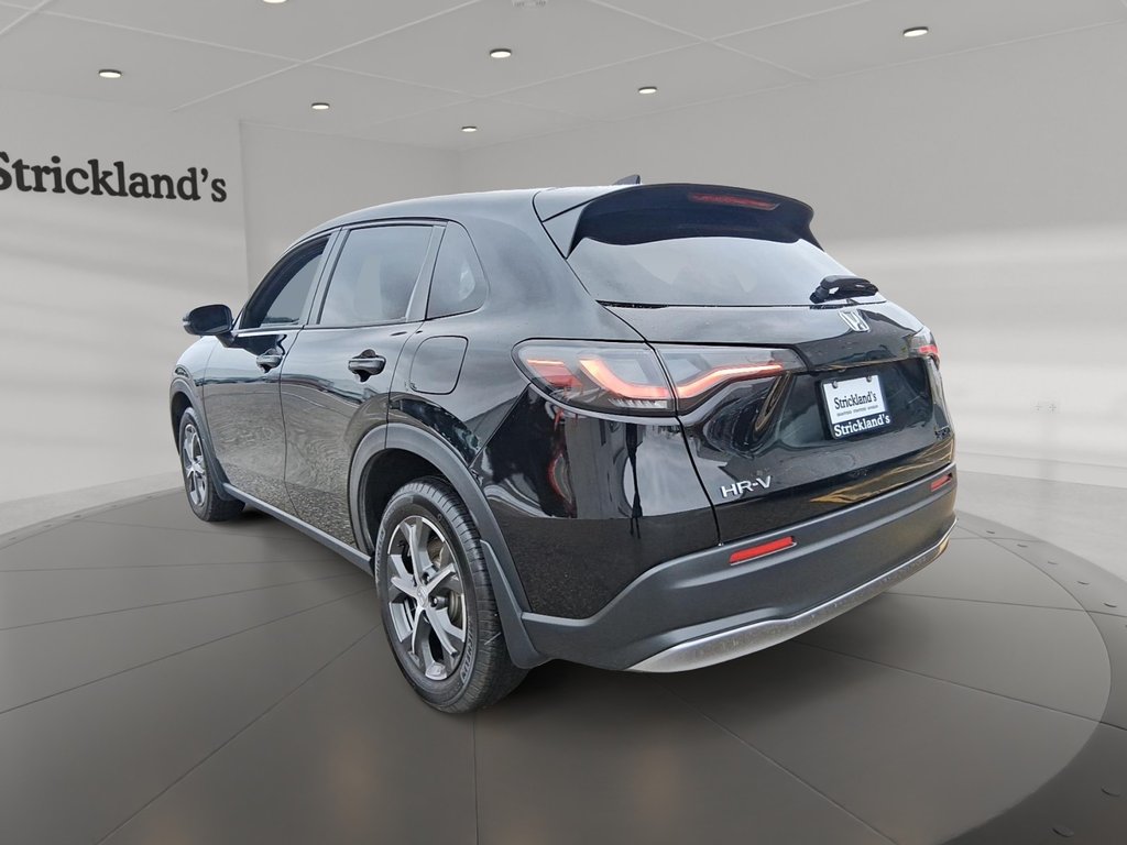2024 Honda HR-V Sport-B AWD CVT in Stratford, Ontario - 4 - w1024h768px