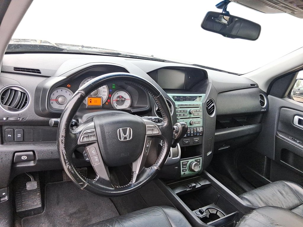 2010 Honda Pilot Touring 4WD 5AT in Stratford, Ontario - 12 - w1024h768px