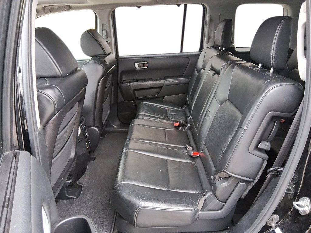 2010 Honda Pilot Touring 4WD 5AT in Stratford, Ontario - 10 - w1024h768px