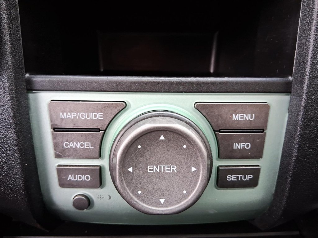 2010 Honda Pilot Touring 4WD 5AT in Stratford, Ontario - 20 - w1024h768px
