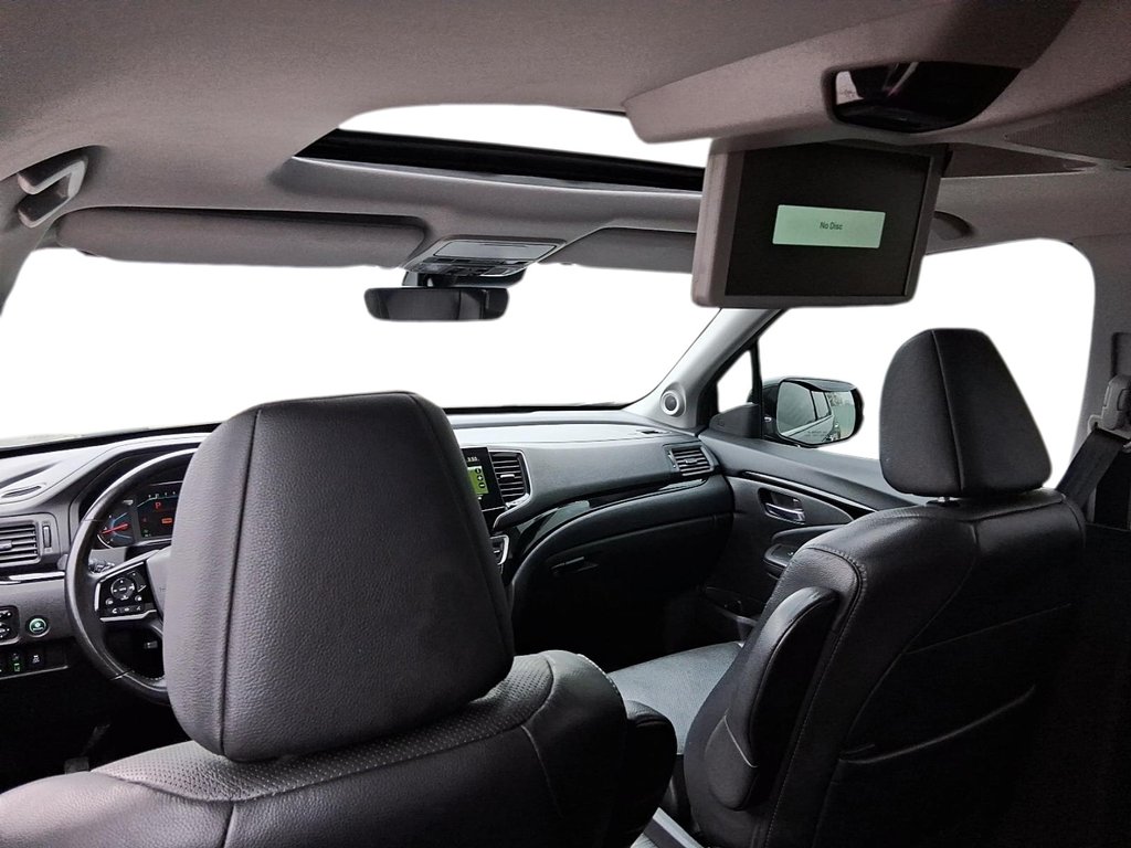 2019 Honda Pilot Touring 8P 9AT in Stratford, Ontario - 17 - w1024h768px