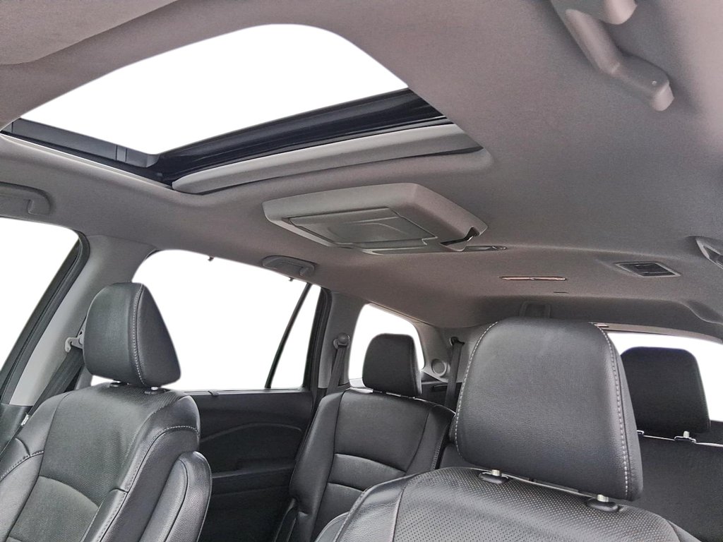 2019 Honda Pilot Touring 8P 9AT in Stratford, Ontario - 20 - w1024h768px