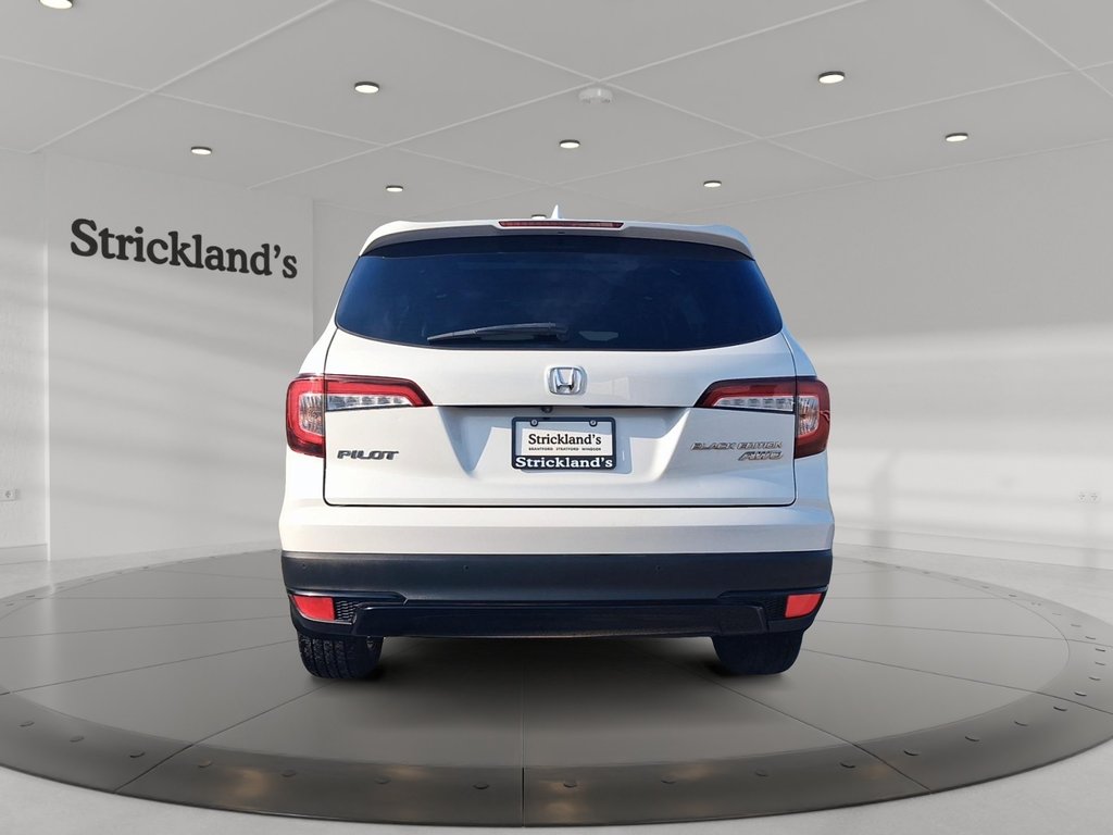 2022 Honda Pilot Black Edition AWD in Stratford, Ontario - 3 - w1024h768px