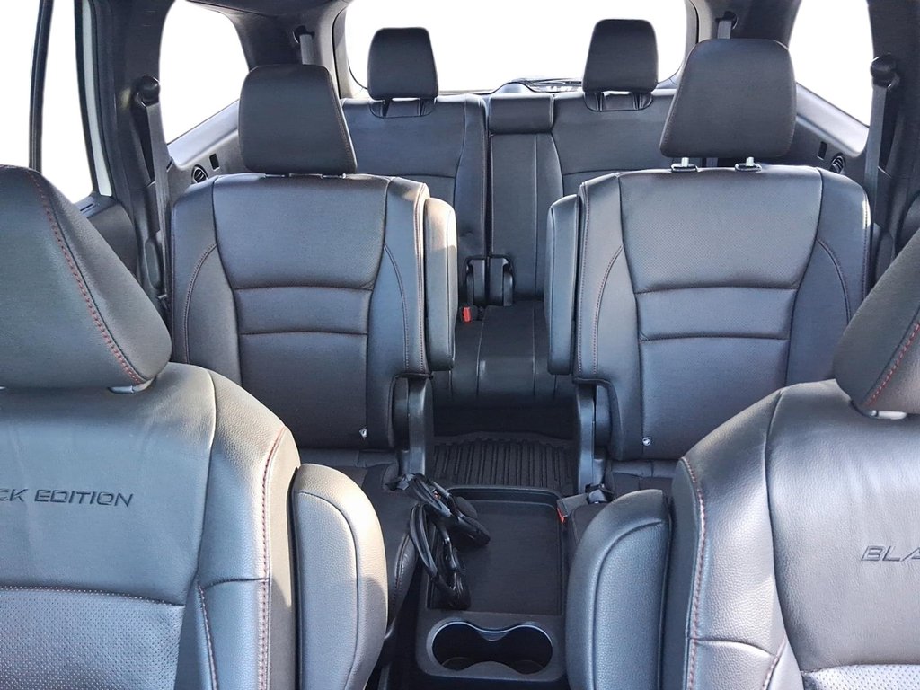 2022 Honda Pilot Black Edition AWD in Stratford, Ontario - 12 - w1024h768px