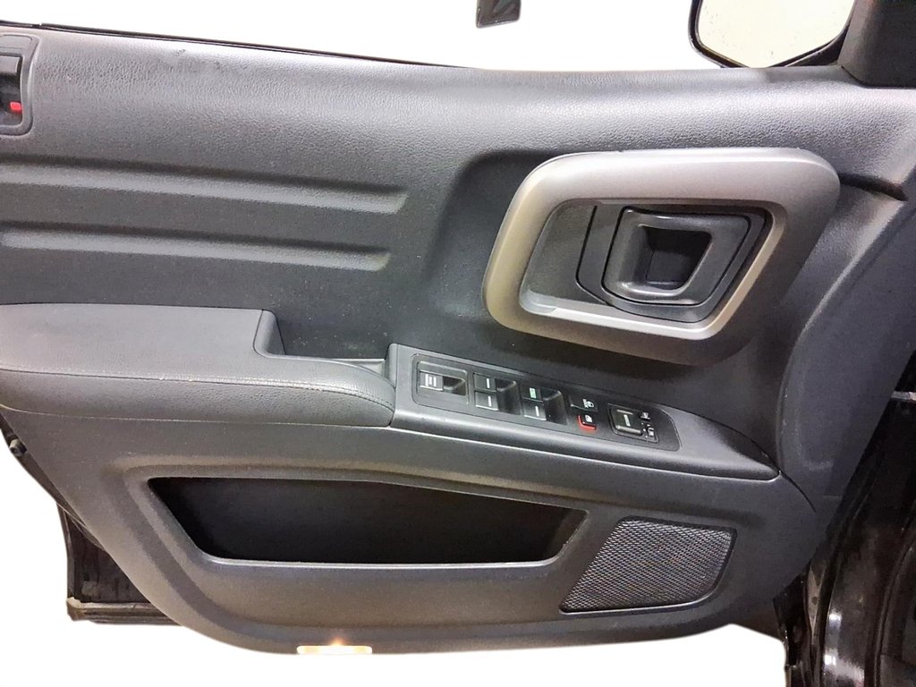 2013 Honda Ridgeline Touring in Stratford, Ontario - 11 - w1024h768px