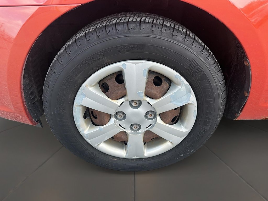 2007 Hyundai Accent 3Dr  GS 5sp in Stratford, Ontario - 7 - w1024h768px